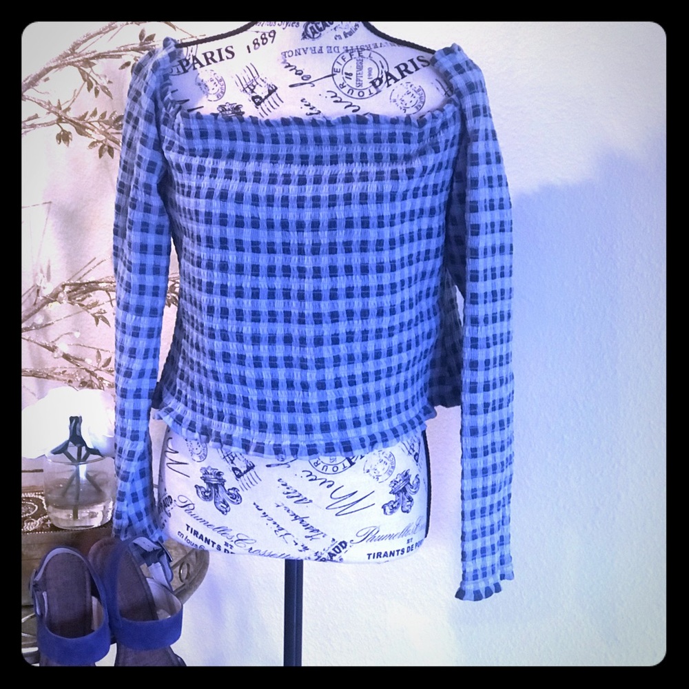 Blue NWOT gingham  patterned off shoulder TOP